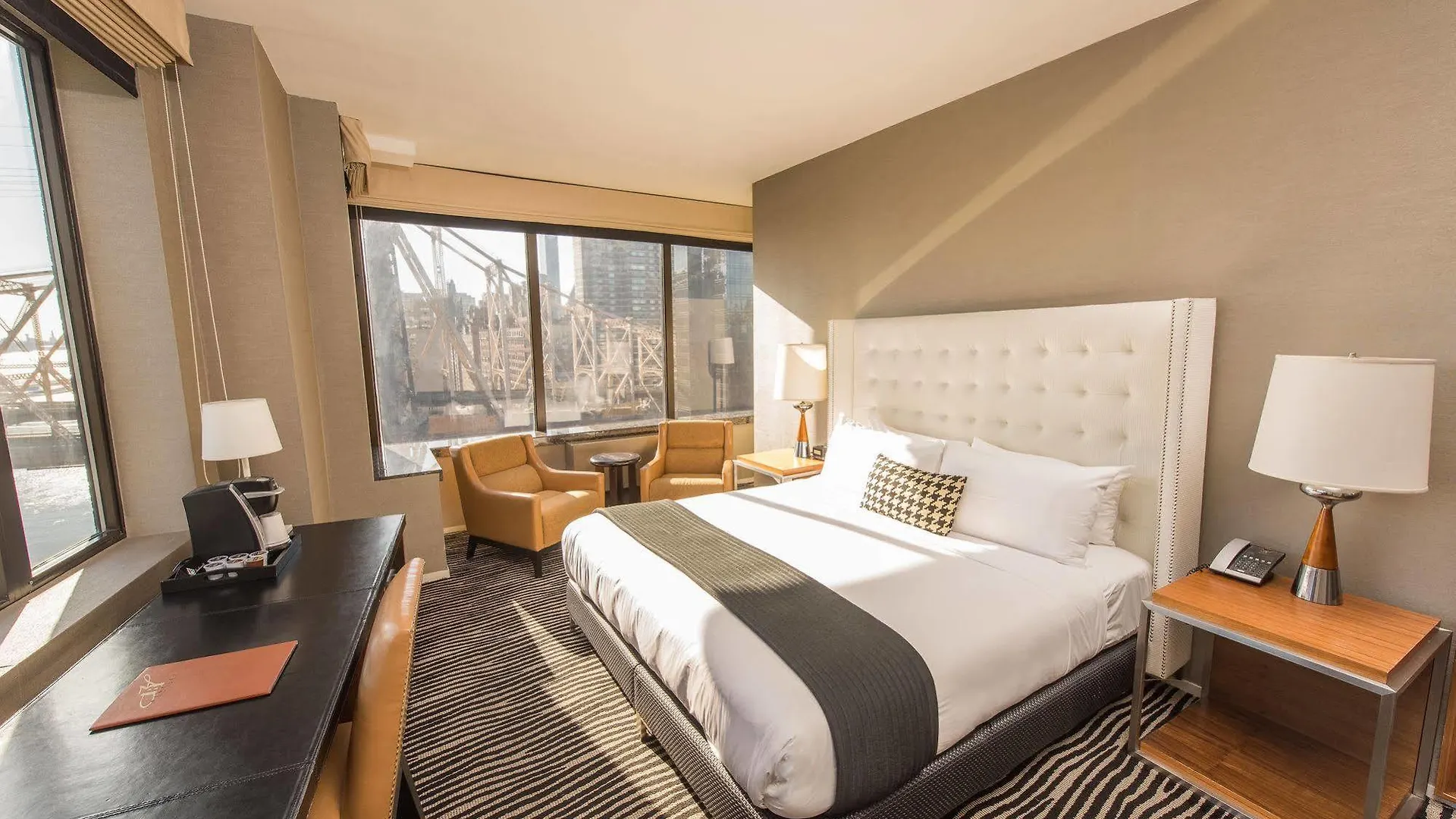 ניו יורק Bentley Hotel ניו יורק